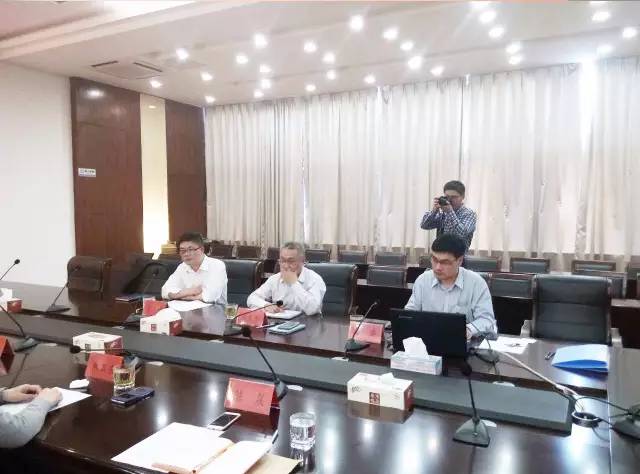 上海東方龍商務(wù)與江蘇省揚中市八橋鎮(zhèn)簽訂委托招商引資合作協(xié)議 上海東方龍商務(wù)與江蘇省揚中市八橋鎮(zhèn)簽訂委托招商引資合作協(xié)議