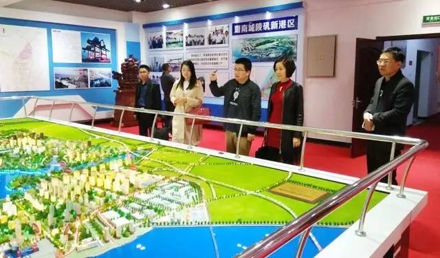 上海東方龍商務與?岳陽城陵磯新港區達成委托招商引資合作 上海東方龍商務與?岳陽城陵磯新港區達成委托招商引資合作