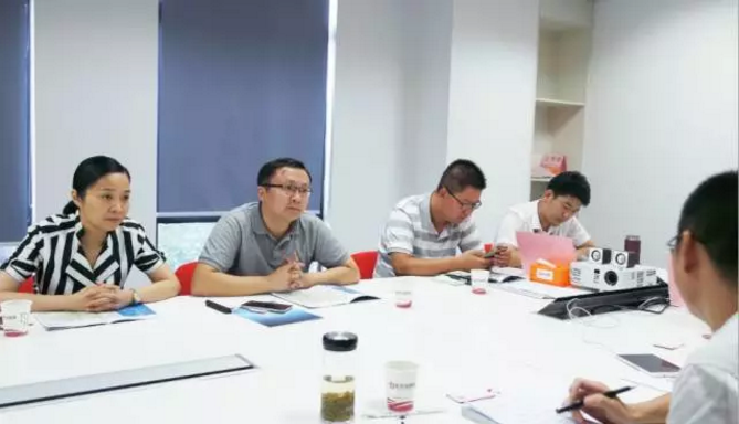舉行建筑裝備電商產業園全國布點投資選址項目的政府對接會,推進雙向考察 舉行建筑裝備電商產業園全國布點投資選址項目的政府對接會,推進雙向考察