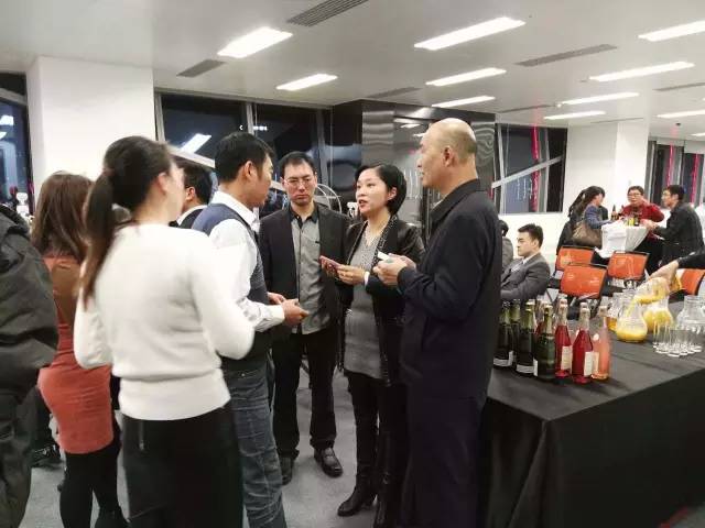2015中國產業園區持續發展論壇成功舉行,東方龍商務CEO陳谷音應邀出席并精彩演講 2015中國產業園區持續發展論壇成功舉行,東方龍商務CEO陳谷音應邀出席并精彩演講