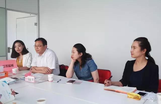 東方龍商務舉行三場投資選址項目政府對接會,并將同步推進項目考察 東方龍商務舉行三場投資選址項目政府對接會,并將同步推進項目考察