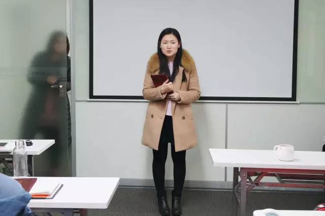 東方龍商務舉行2015年度工作總結表彰暨2016年工作計劃會議 東方龍商務舉行2015年度工作總結表彰暨2016年工作計劃會議