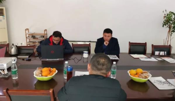 陪同政府園區(qū)對接考察智能倉儲物流設(shè)備投資選址項目方，加快推進(jìn)項目落地，提升招商引資實效