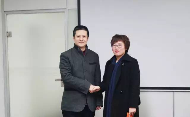 東方龍商務舉行2015年度工作總結表彰暨2016年工作計劃會議 東方龍商務舉行2015年度工作總結表彰暨2016年工作計劃會議
