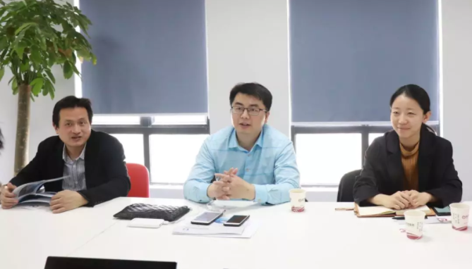 【對接】東方龍商務上海總部舉行新能源客車及特種車項目政府對接會,加快新能源汽車產業鏈集群全國布點進程 【對接】東方龍商務上??偛颗e行新能源客車及特種車項目政府對接會,加快新能源汽車產業鏈集群全國布點進程