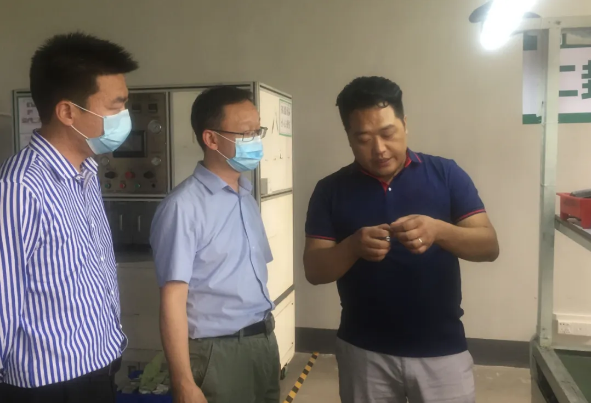 陪同湖北襄陽政府園區對接考察聚合物鋰電池擴建投資選址項目,以點對點對接促進產業深度融合 陪同湖北襄陽政府園區對接考察聚合物鋰電池擴建投資選址項目,以點對點對接促進產業深度融合