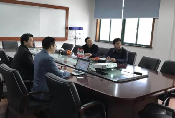 陪同政府園區(qū)赴顯示器件新材料投資選址項(xiàng)目方對接考察,雙方通過了解推進(jìn)項(xiàng)目合作 陪同政府園區(qū)赴顯示器件新材料投資選址項(xiàng)目方對接考察,雙方通過了解推進(jìn)項(xiàng)目合作