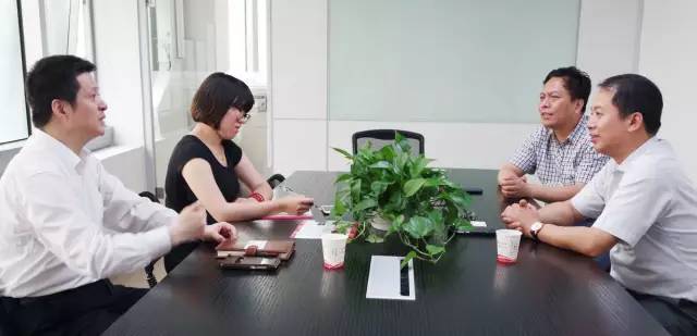 東方龍商務與金湖縣政府進一步洽談委托招商引資外包服務 東方龍商務與金湖縣政府進一步洽談委托招商引資外包服務