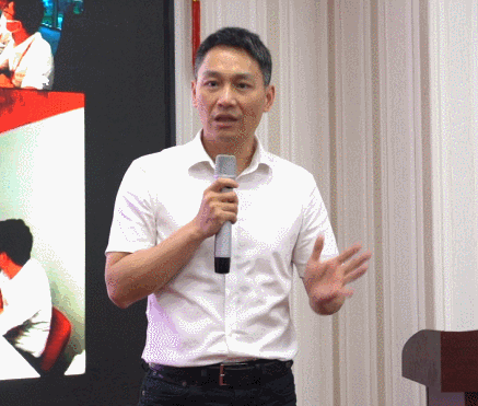 東方龍商務集團舉行年中工作會議及干部述職報告,正式啟動“夏季攻堅”服務競賽! 東方龍商務集團舉行年中工作會議及干部述職報告,正式啟動“夏季攻堅”服務競賽!