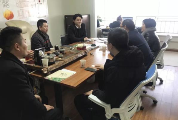 陪同政府園區(qū)對接考察食品飲料加工投資選址項目，將進(jìn)一步推進(jìn)項目落地