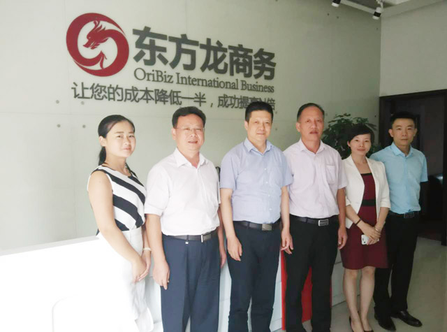 東方龍商務接待數十批湖南省市、縣政府考察團,全面交流委托招商引資合作 東方龍商務接待數十批湖南省市、縣政府考察團,全面交流委托招商引資合作
