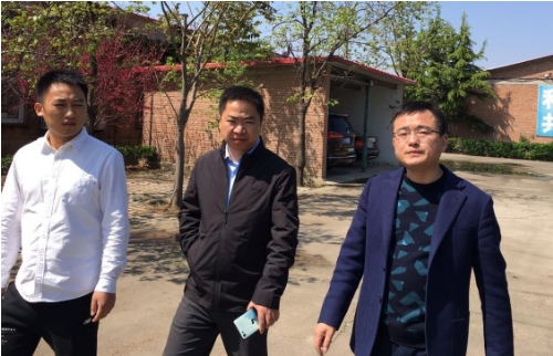 陪同政府園區(qū)對接考察老牌調(diào)味品精深加工投資選址項目,促進食品加工產(chǎn)業(yè)鏈發(fā)展 陪同政府園區(qū)對接考察老牌調(diào)味品精深加工投資選址項目,促進食品加工產(chǎn)業(yè)鏈發(fā)展