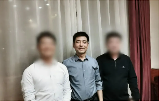 昨日考察,今日簽約!河北某地方政府與老牌休閑鞋服投資選址項目方成功簽訂投資協(xié)議 昨日考察,今日簽約!河北某地方政府與老牌休閑鞋服投資選址項目方成功簽訂投資協(xié)議