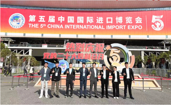 【進博之約】日行不止兩萬步,東方龍商務集團項目“特戰隊”背后的故事...... 【進博之約】日行不止兩萬步,東方龍商務集團項目“特戰隊”背后的故事......
