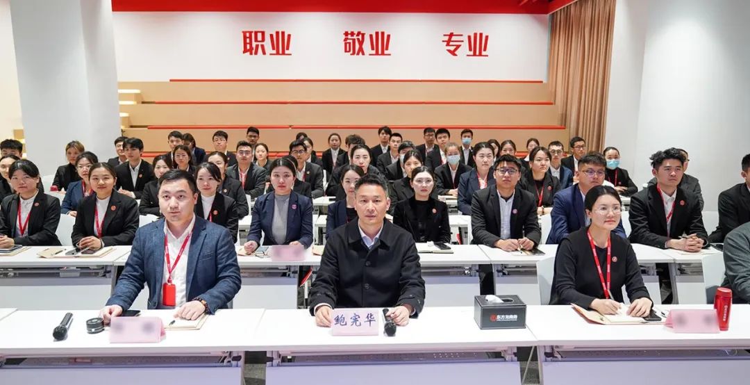 共繪招商“同心圓”，架起政企合作“連心橋”！4月上旬，集團27個優(yōu)質(zhì)投資選址項目成功通過評估