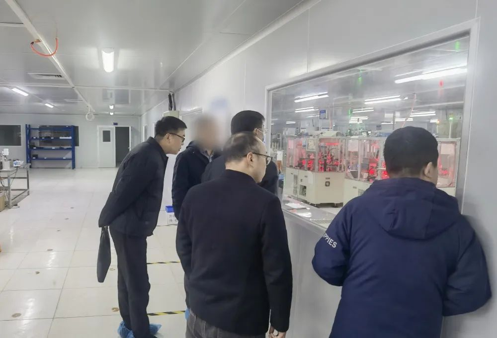 專精特新企業，與富士康、比亞迪保持深度合作！河南某地方政府實地對接高端陶瓷電子新材料生產投資選址項目